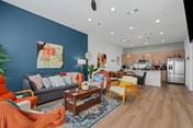 The Sapphire: 3BD In The Heart of Dallas & Cozy!