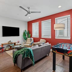 Fashionable 2BD: In the Heart of FortWorth & Cozy!