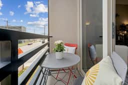 Charming 2BDTownhouse: 20Mins to Dallas Stadium!