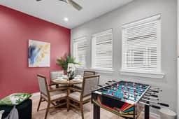 The Jasper 2BD TH: 20Mins to Dallas Stadium!