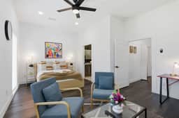 The Diamond: 3BD In the Heart of Dallas & Stylish!