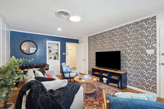 Fashionable TCU Walkable 2BD Home Away From Home! - Image 1