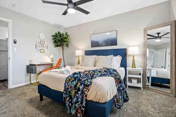 Stay Close to the Action: Prime location 1BD Unit! - Image 1