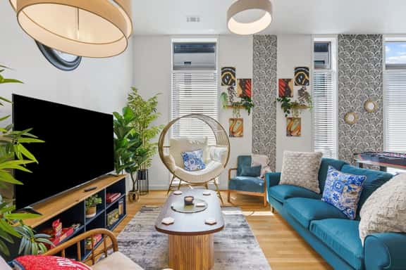 The Folium: 3BD In the Heart of Magnolia & Homey! - Image 1