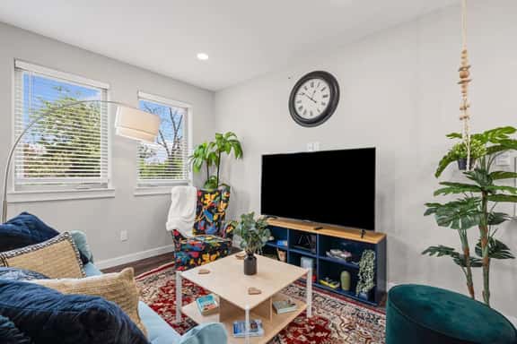 The Ruby: 2BD In the Heart of FW, Cool & Spacious! - Image 1