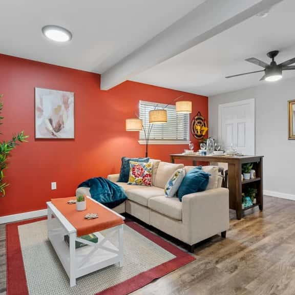 AT&T Walkable, Joy-Filled & Comfy! 1BD Unit - Image 1
