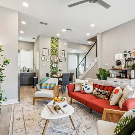 Charming 2BDTownhouse: JOYfull &Magnolia walkable! - Image 1