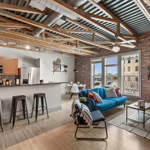 Intimate 2BD with Unique Style in the heart of FW - Image 1