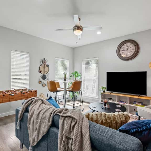 Sapphire 1BD In the Heart of Dallas &Stylish! - Image 1