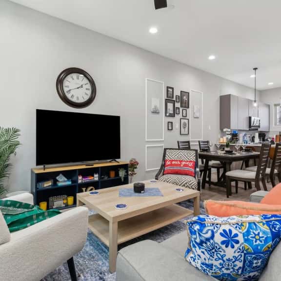 The Euclase 2BD TH: 7ST Walkable, Joyfull & Cool! - Image 1