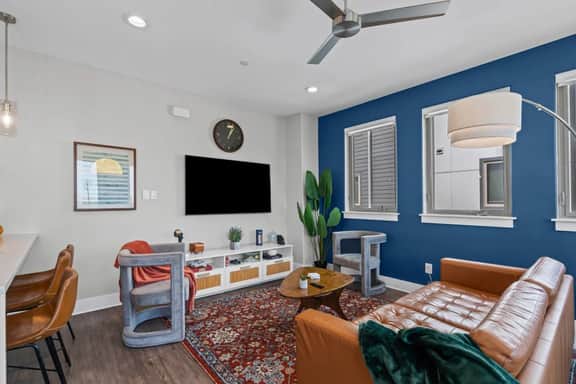 The Charming 2BD: 20Mins To Dallas Stadium!