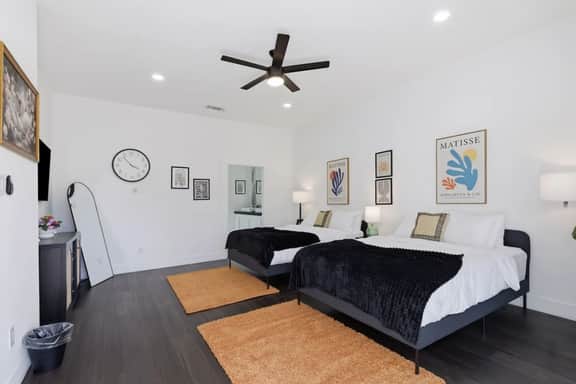 The Gemstone 3BD In the Heart of Dallas & Stylish!