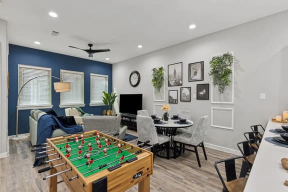 The Larimar 2BD TownH: 20Mins To Dallas Stadium!